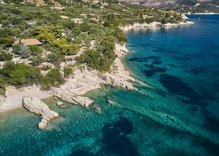 Lithalona Villas & Houses